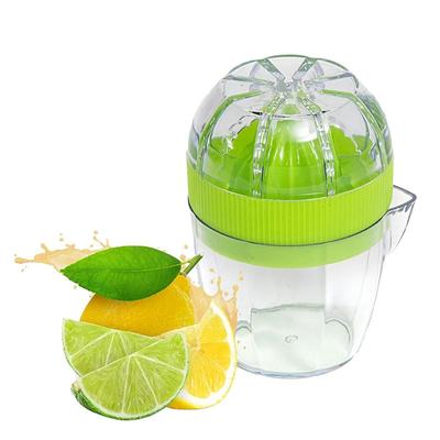 Lemon Juicer with Lid Plastic Manual Lemon Juicer Orange Cup Press Citrus Juicer with Spout Fruit Tool
