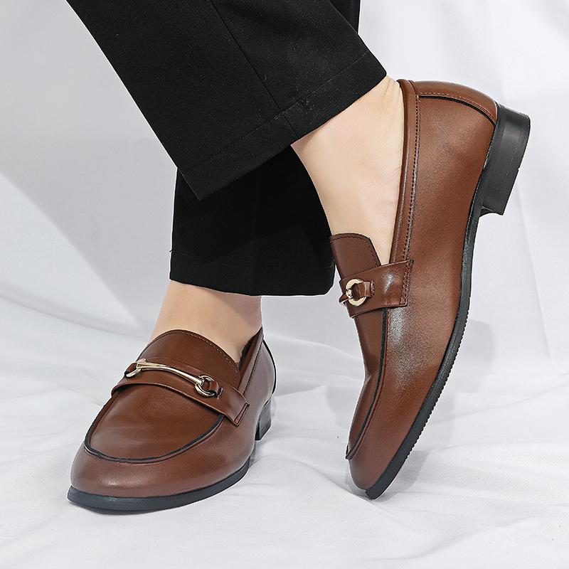 Designer Fashion New Black Brown Slip On Patent Leather Casual Shoes For Men Driving Loafter Formal Wedding Dress Homecoming