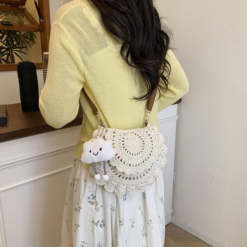 Straw bag women's large-capacity new summer casual messenger woven bag high-end seaside beach bag