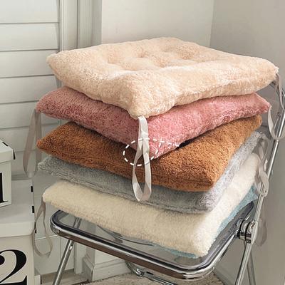 Sitzkissen Verdicktes Design Plüschstoff Rutschfeste Unterseite Stuhlkissen Zuhause Auto Esszimmerstuhl Bequeme Unterstützung