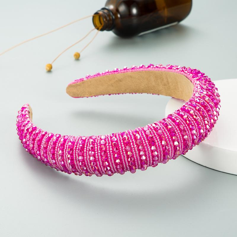 Hairband Handmade Braided Beaded Headband for Women, Made of Sponge Material, Simple and Elegant Face Mask Accessory for Hair.