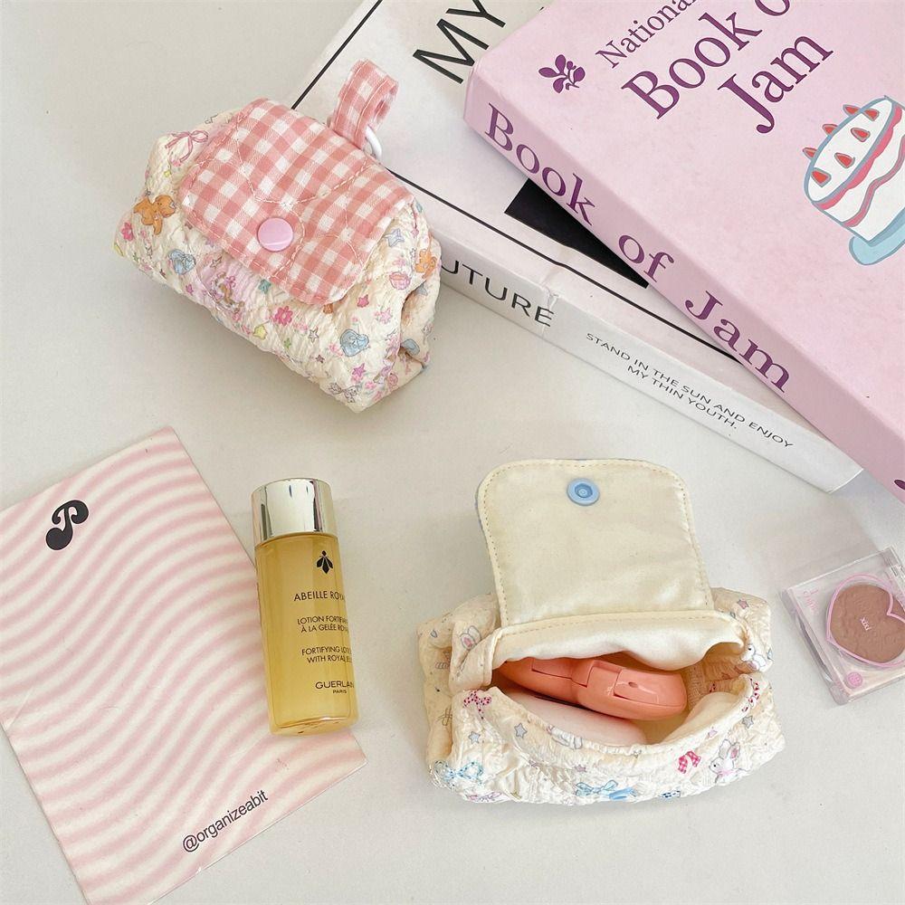 1pc Cute Cartoon Quilted Makeup Bag Mini Snap Closure Cosmetic Bag Portable Earphone Pouch Home