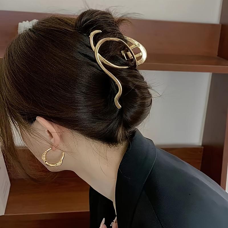 Elegant Golden-Tone Alloy Hair Claw | Polished Goldtone, Chic Minimalist Design with Hollow Line Pattern
