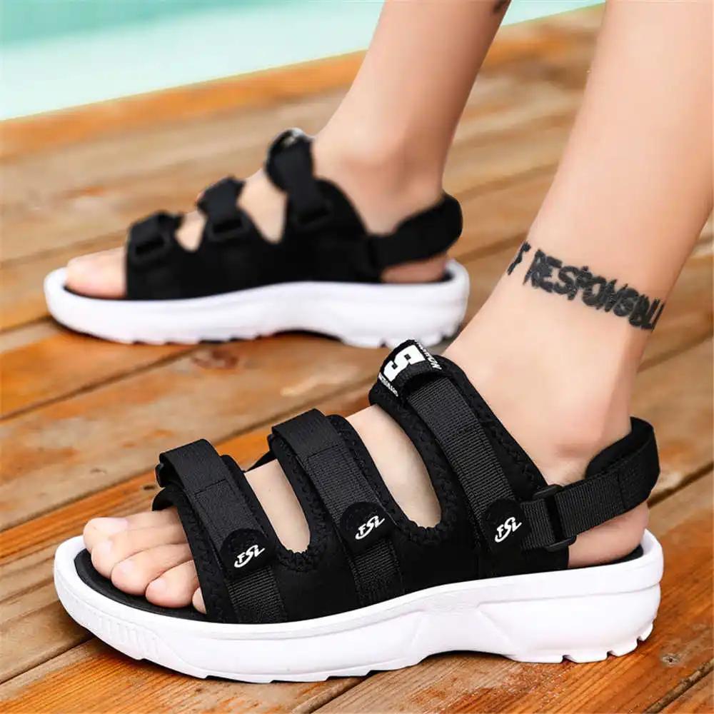 Massieve Sandalen met Twee Banden Heren Merk Heren Zomer Slippers Basketbalschoenen Heren Sneakers Sportmode Schoenen Grappige Loafers