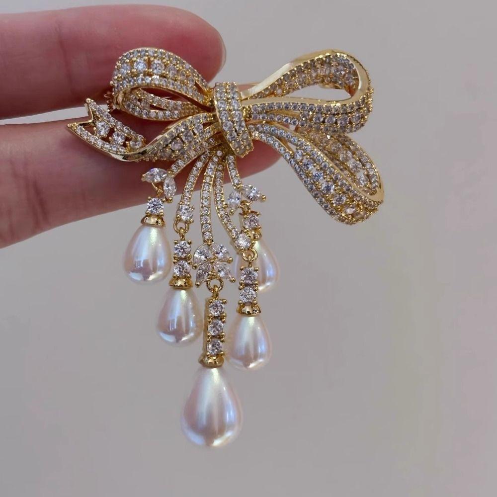 Heavy Craftsmanship Women Lapel Brooch Full of Diamonds Rhinestone Brooch  Party Occasions
