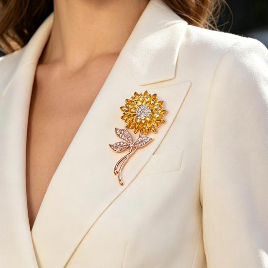 Rhinestone Sunflower Brooch Alloy Flower Lapel Pin Sweater Cardigan Coat Business Suit Clothing Accessories Fashion Jewelry