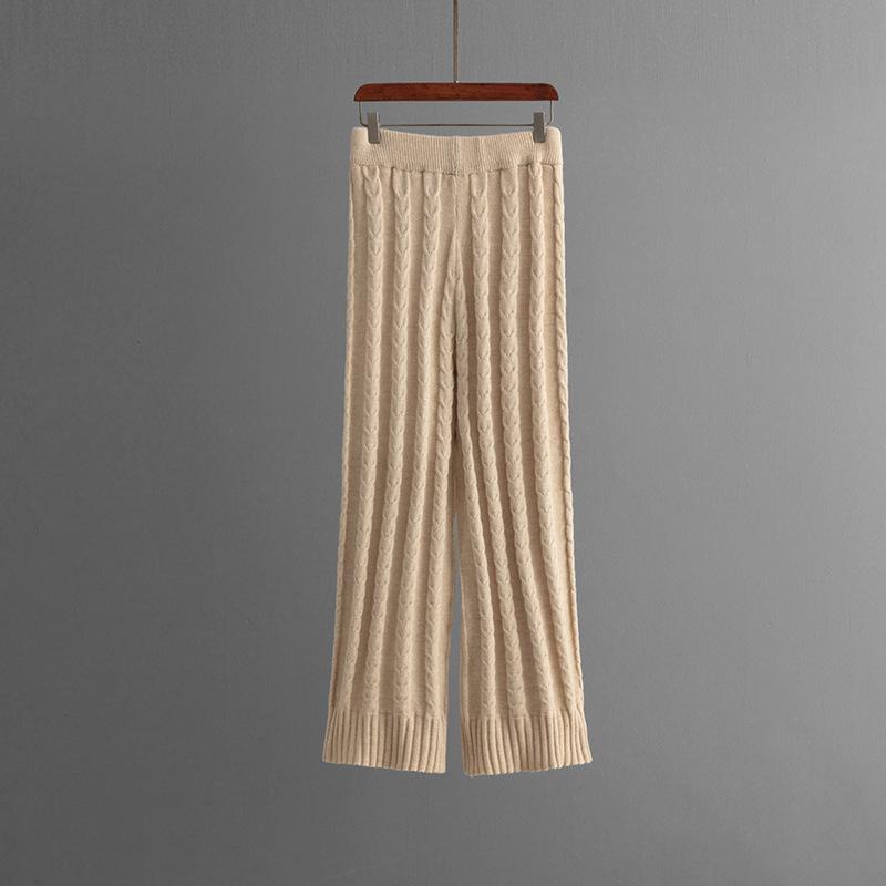 QICED Einfarbiger Pullover mit halbem Rollkragen und gedrehtem Anzug für Damen Herbst- und Wintermode Gestricktes zweiteiliges Damenbekleidungsset