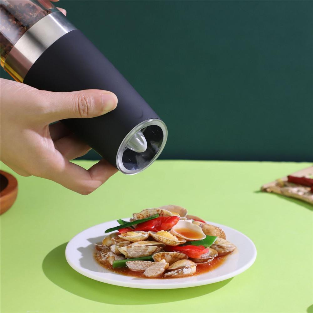 1PCS X  Black Electric Pepper Grinder or Salt Mill with Gravity Sensor Switch