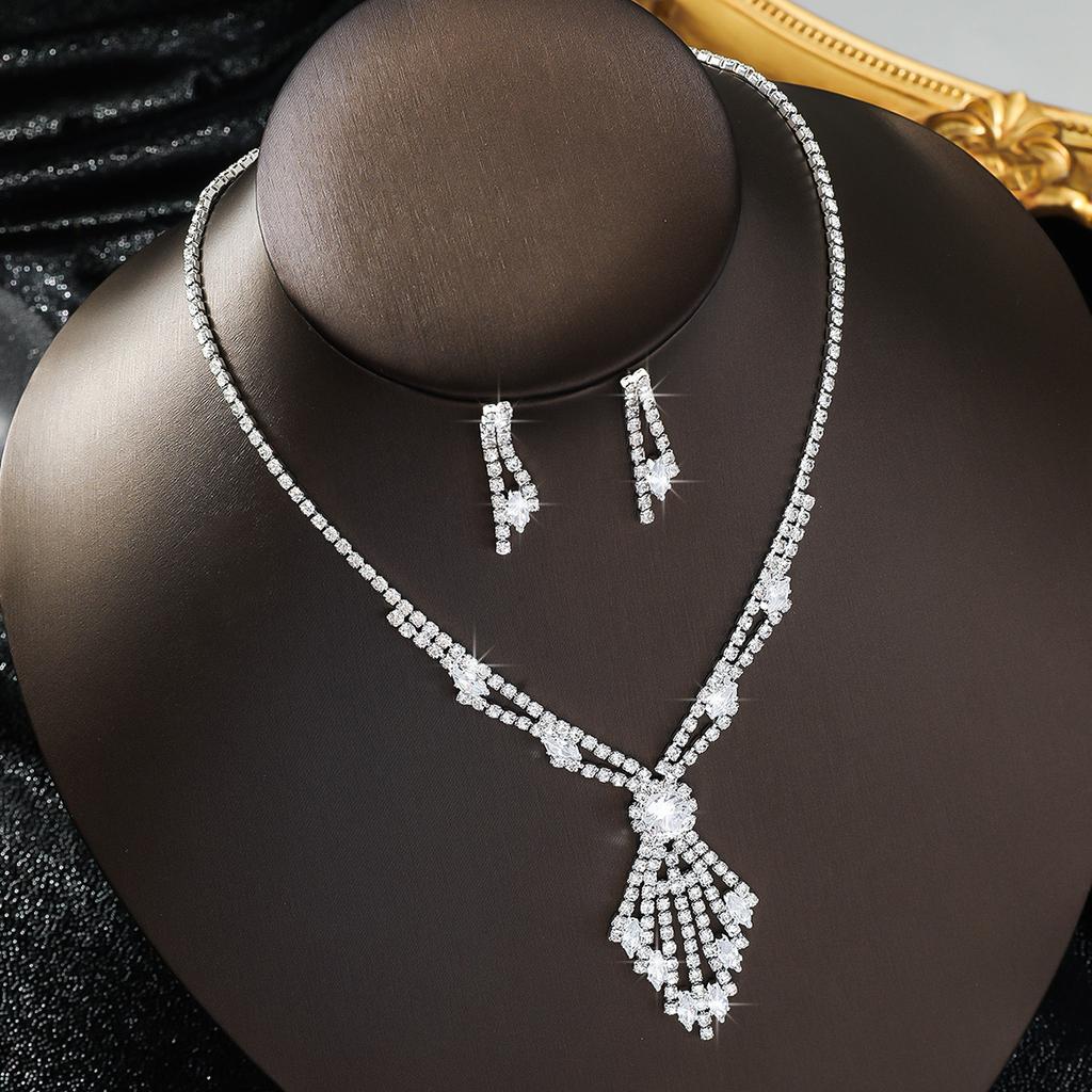3PC Women's Fashionable Rhinestone Geometric Fringe Necklace Earring Set, Suitable for Weddings, Parties, and Holiday Gifts