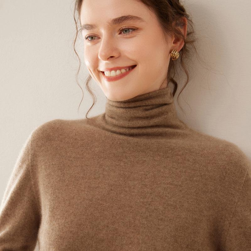 Women's Soft Cashmere Turtleneck Sweater - Stylish and Comfortable Knitwear for Fall and Winter