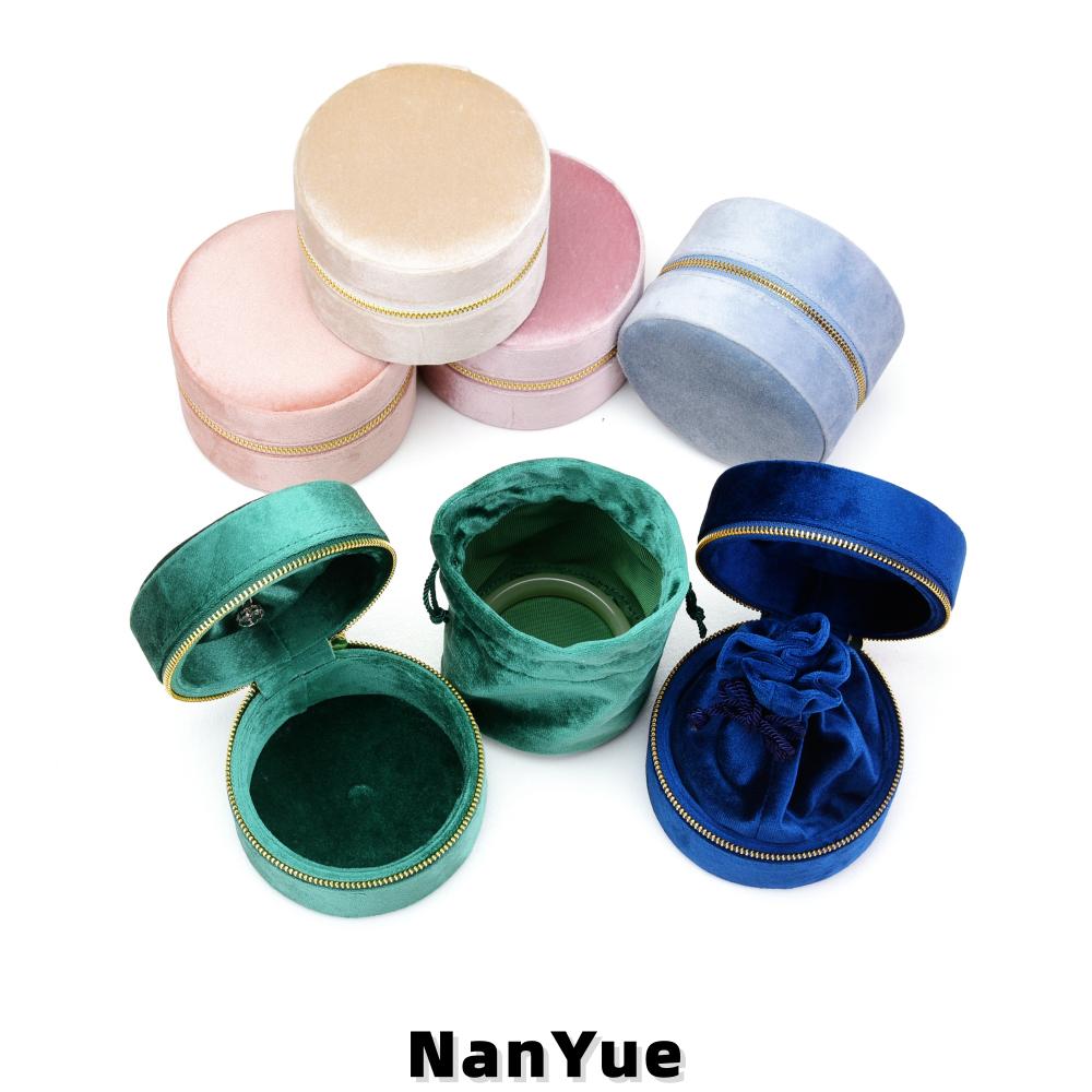 New Round Zipper Luxury Velvet Jewelry Box with Drawstring Pouch Portable Ring Earrings Necklace Jewelry Storage Box Custom Logo