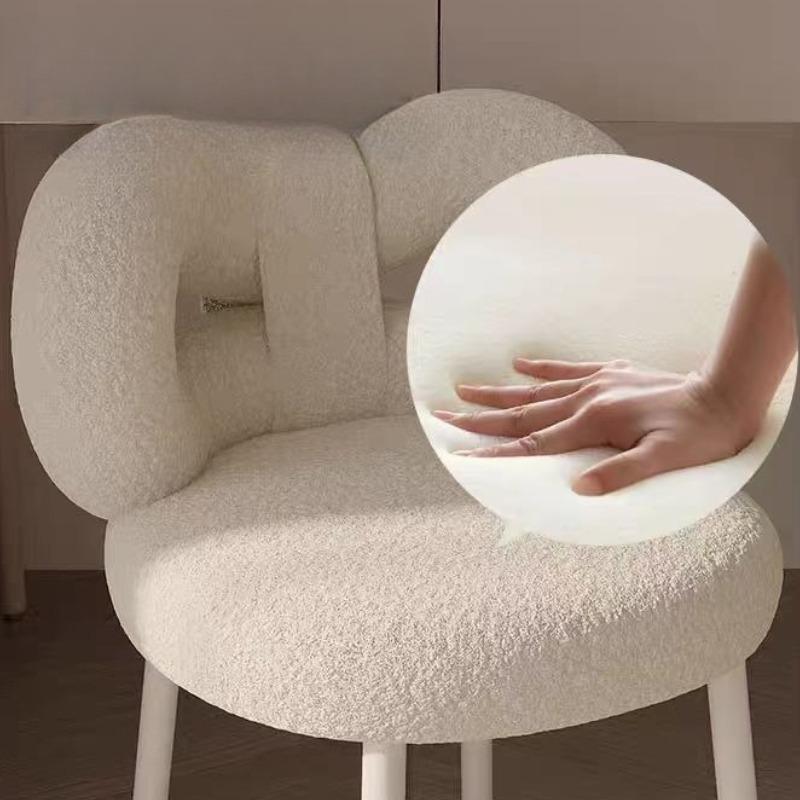 Comfortable Makeup Chairs Living Room Chair Household Dresser Backrest Stools Accessories Bedroom Luxury Relaxing Soft Furniture