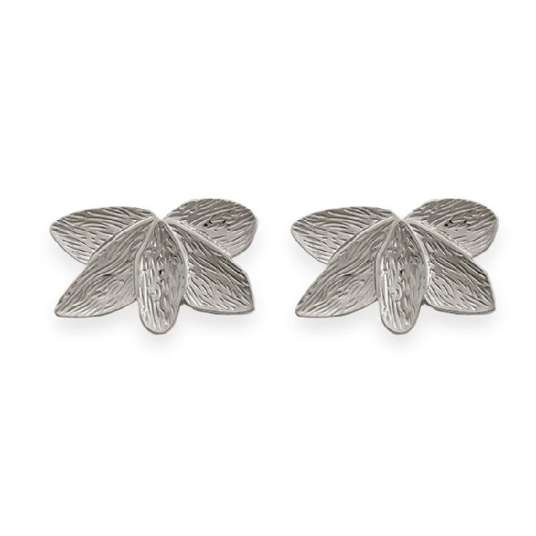 

Pair of Fine Crafted Gold or Silver Tone Leaf Ear Studs High Quality Long Lasting Wear Comfortable Light Material серебряный