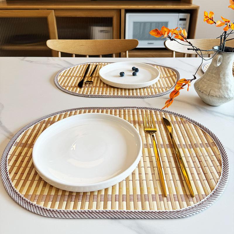 Woven Oval Placemat Nordic INS Bamboo Table Mat with Edge Binding, Heat-Resistant Dining Pad Home Restaurant Western Cuisine