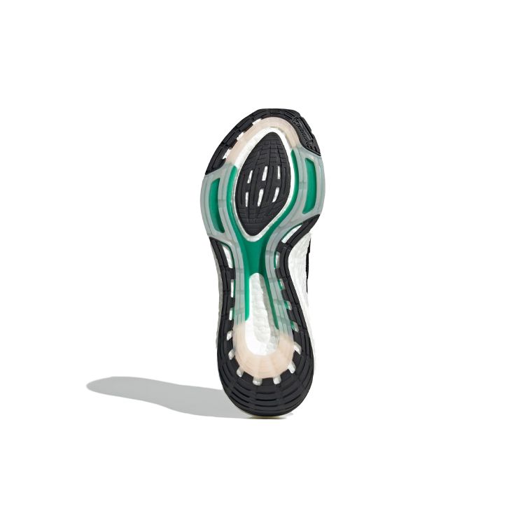 adidas UltraBoost 22 Made With Nature Siyah Harika Taupe Erkek Spor Ayakkabı Core-Siyah HQ3536