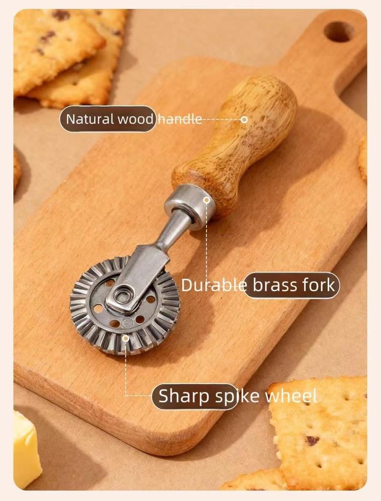 Ravioli Cutter Stamp with Roller Round Wooden Handle and Grooved Pasta Pasta Home Kitchen Inch Diameter [CRSHIP] Wheel, Shape, Edge, Press, Cutter,