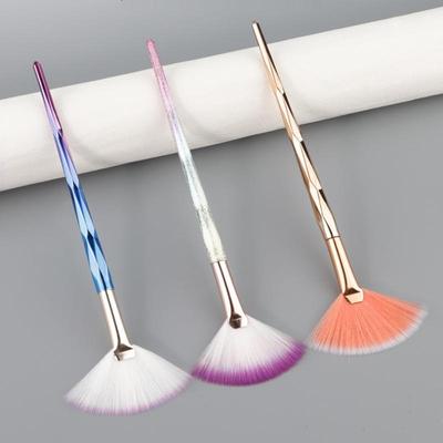 Pennello Makeup a Forma di Ventaglio Grande Piatto per Illuminante e Blush, Pennello Viso per Cipria Compatta e in Polvere Libera, Pennelli Morbidi Cosy Coreani per Colore Uniforme per Donne