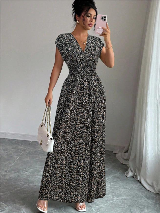 Europäisches und Amerikanisches V-Ausschnitt Taillenbetontes Kurzarmkleid - Frühling/Sommer Druck Langes Kleid für Damen