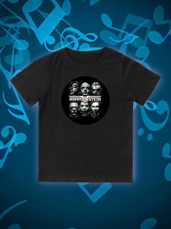 Fashion t-shirt with print on chest M
