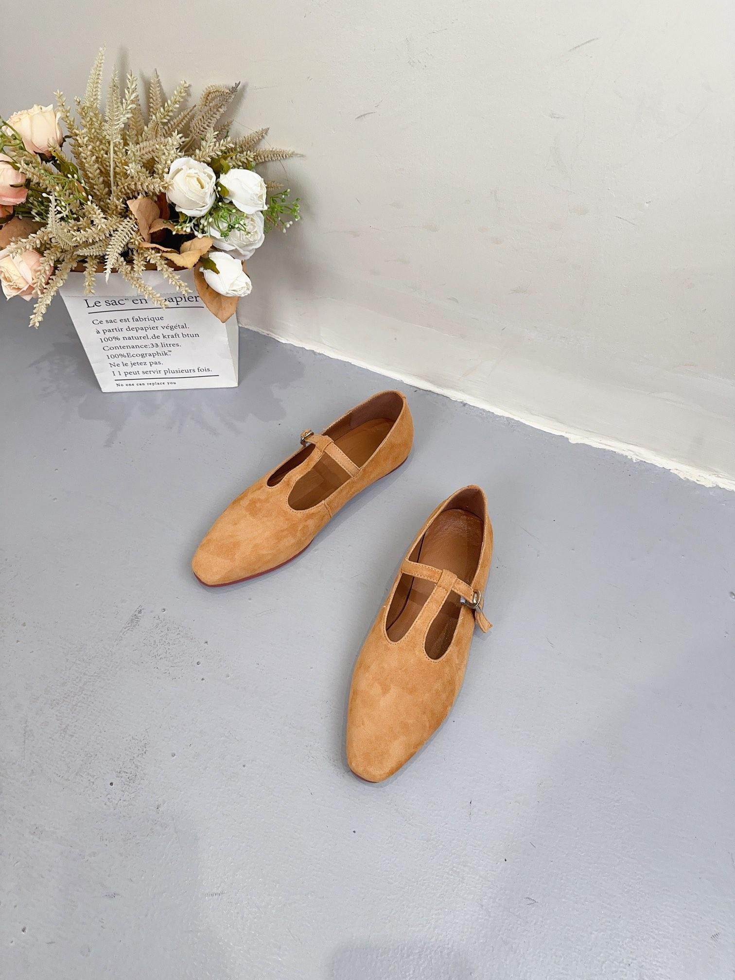 

Мода Мода ретро стиль овчина флис женские Т-образная пряжка балетки весна и лето мягкие сандалии 40