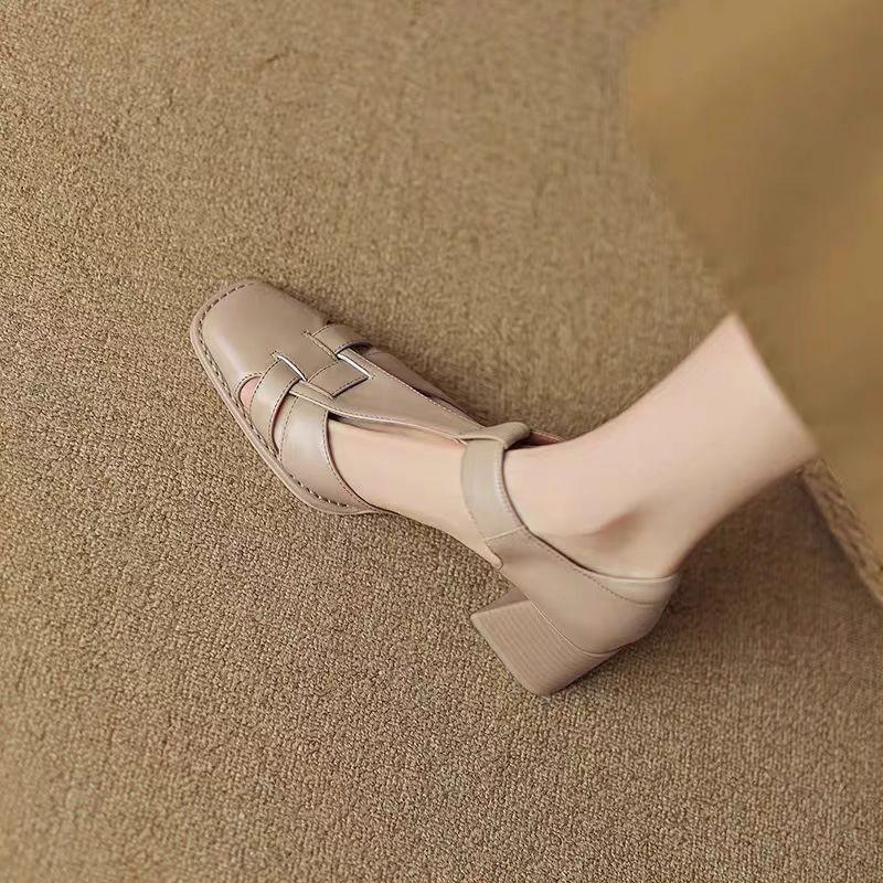 

Fashion Baotou Roman Sandals Women s Summer New Retro Square Toe Block Heel Cutout Woven One Strap Non-slip High Heels 34