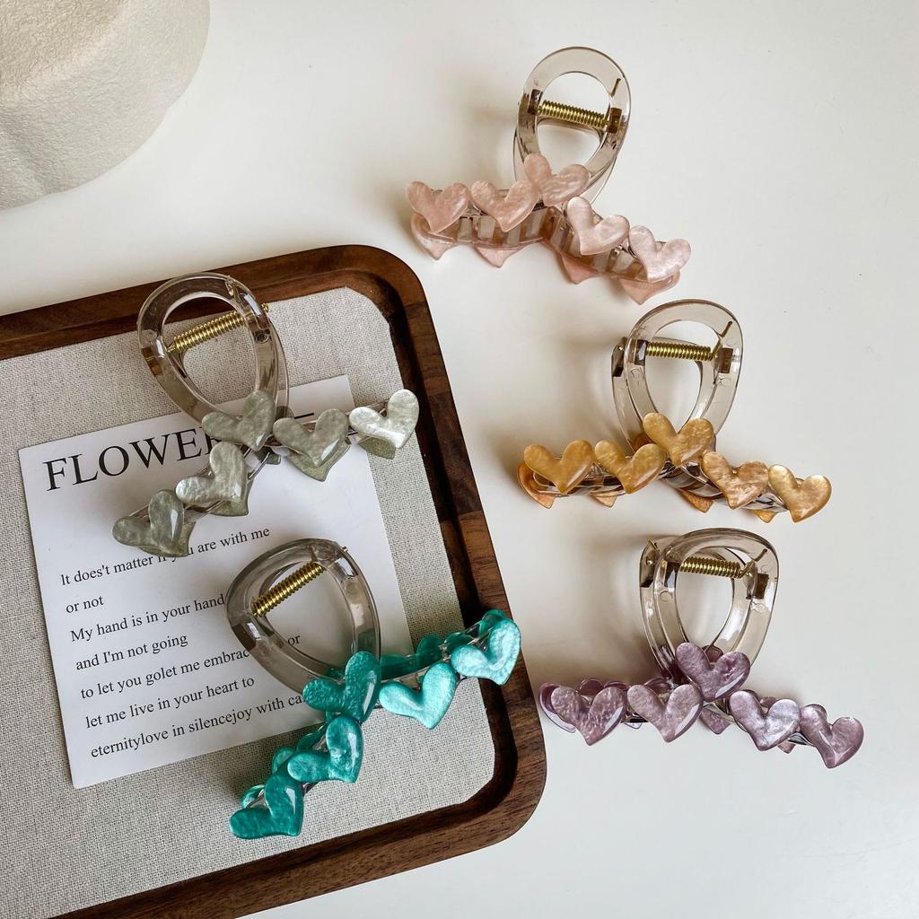 Jelly Heart Elegant Hair Claw Clip Acrylic Non Slip Strong Shark Hair Jaw Grab For Women Girls Summer Headdress Accessories