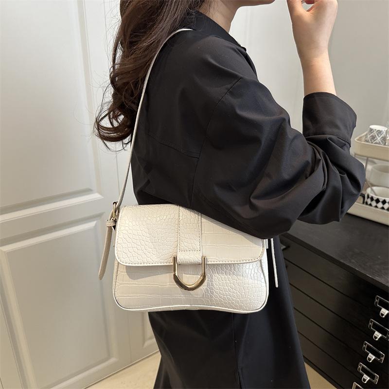 Solid Color Retro Large Capacity 225 Summer New Simple Casual Fashion Crossbody One Shoulder Underarm Small Square Bag Women