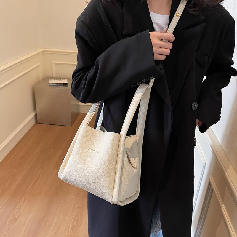 Premium Sense Portable Small Bag Female Portable Vegetable Basket Bag Versatile Messenger Bag Bucket Bag Small Bag