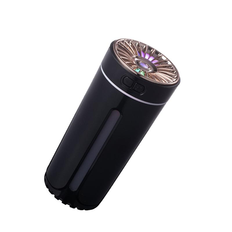 Auto-Luftbefeuchter 300ml Fassungsvermögen Buntes Nachtlicht Mini USB Tragbar Ätherisches Öl Diffusor für Zuhause Büro Schwarz