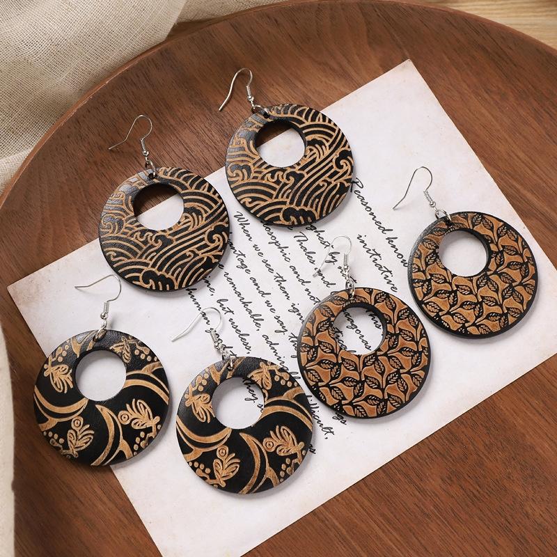 Retro Holzschnitzerei Naturmuster Holzohrring-Sets Ohrringe im künstlerischen Stil Retro-Design Accessoires Schmuck für Mädchen
