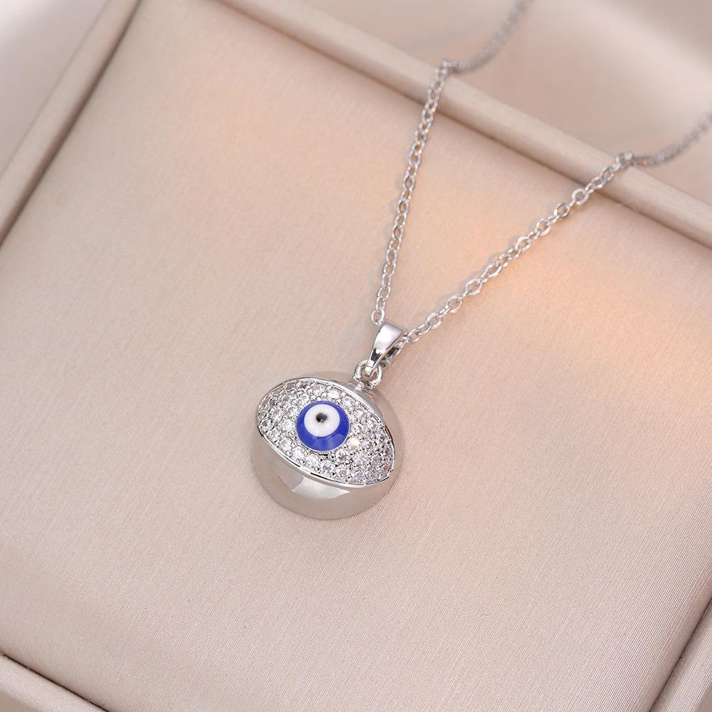 

Punk Creative Zircon Blue Evil Eye Round Pendant Necklaces for Women Men Fashion Stainless Steel Chain Jewelry Accessories Gifts