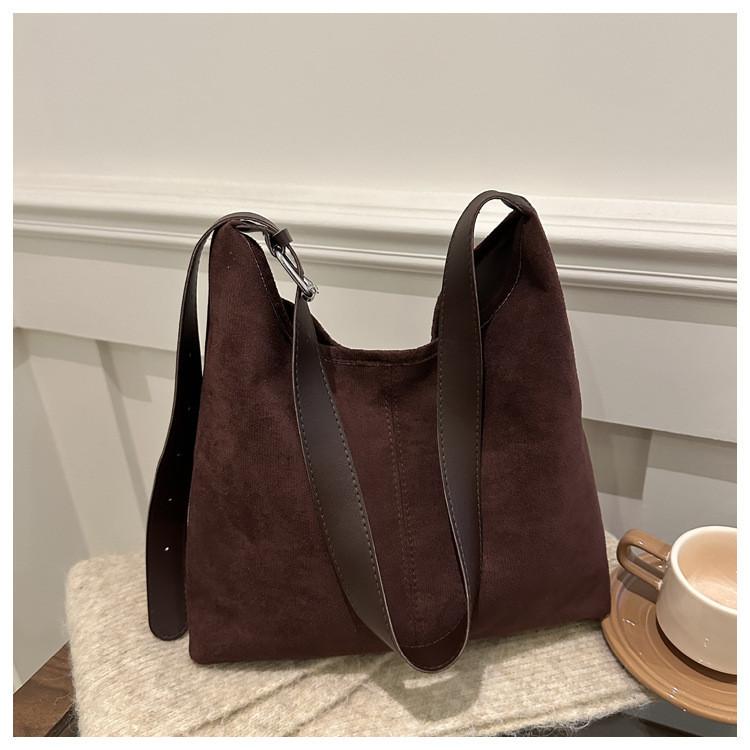 Fashion Solid Color Suede Shoulder Bag For Women With Magnetic Closure And Cell Phone Pocket