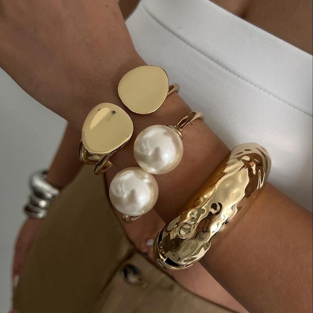 SHIXIN 2026 New Fashion Smooth Gold Color Silver Color Metal Spring Bangles for Women Hip Hop Imitation Pearl Wide Cuff Bracelet