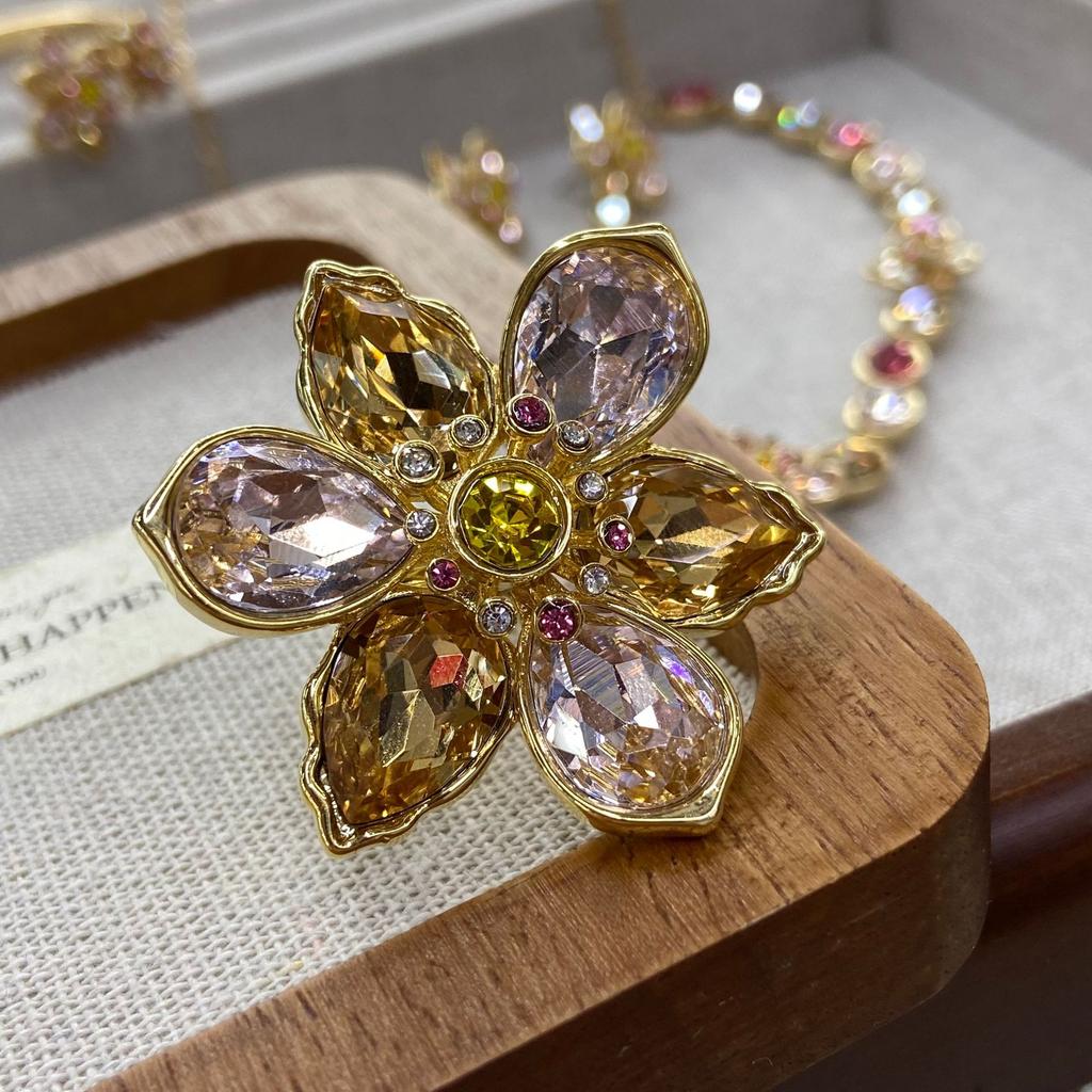 Niche High-End Zircon-Encrusted Flower Collarbone Chain Versatile Fashion Copper-Plated Real Gold Jewelry Necklace Earrings Set