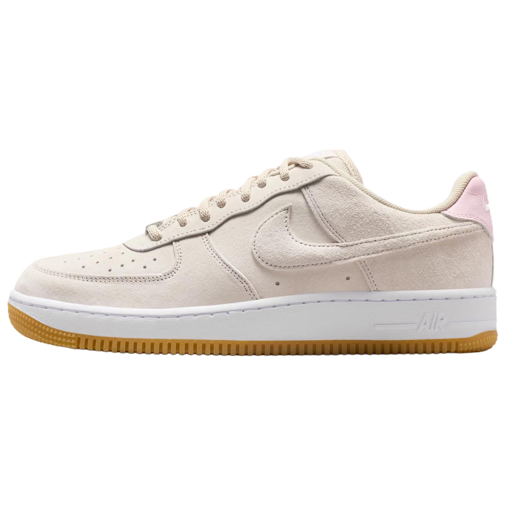 

Nike SB Air Force 1 Low Light Orewood Brown Pink Unisex Sneakers Light-Orewood-Brown-White-Pink-Foam-Gum-Light-Brown HM8517-100