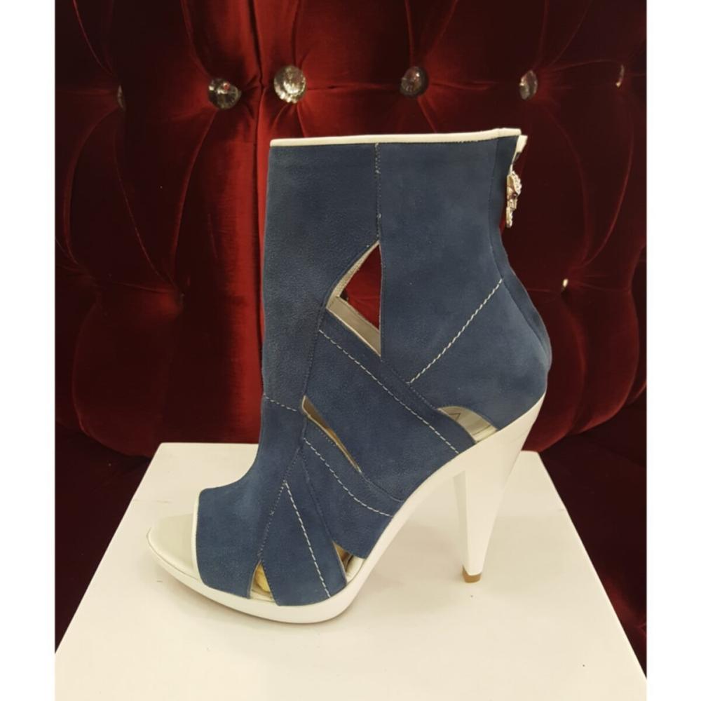 

Ботинки женские темно-синие