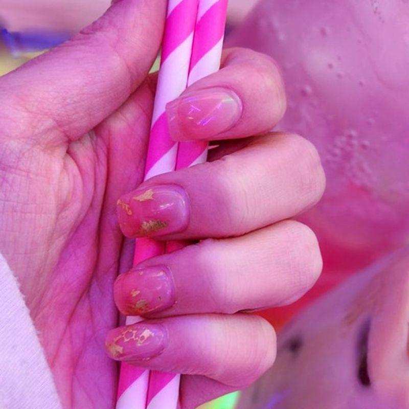 

Peach gold gel nails