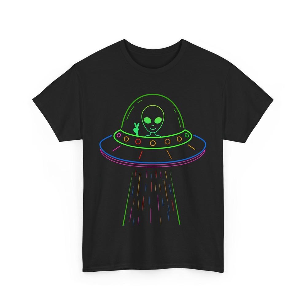 Space Alien UFO TShirt Alien Believers Space Lovers Funny TShirt Unisex T-Shirt XXL