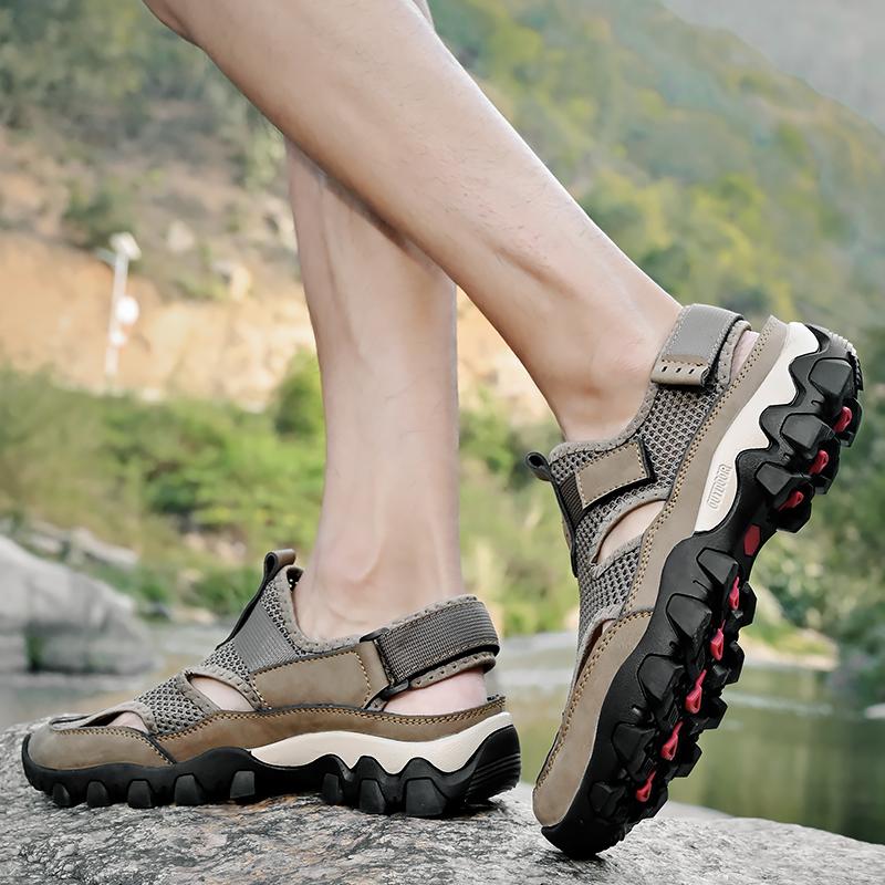 Fashion Men Summer Outdoor Anti-slip Wearable Sandals Shoes Men Comfortable Man Brand Sandals Man Breathable Leather Hollow Out Sneakers