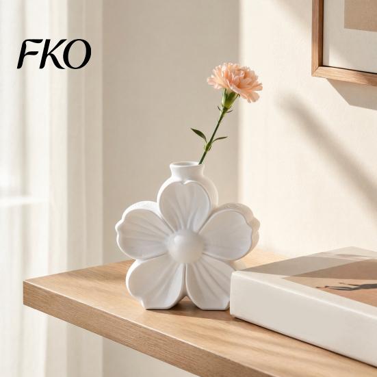 Artistic Decorative Ornament 3D Printed Minimalist Flower Vase, Matte Frosted Vase for Fresh Modern Home Table Decor or Dried Stems,
