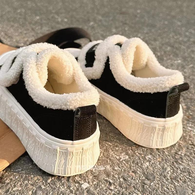 2024 Nye Vinter Damer Pustende Varme Joggesko Hvite Svarte Ullsko Joggesko Casual Løping Plattform Y2K Lolita Skallsko