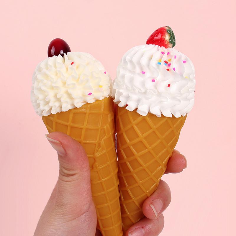 Waffelhörnchen-Modell - Dekorationsobjekt für gefälschtes Eisgeschäft, DIY-Handspielzeug.