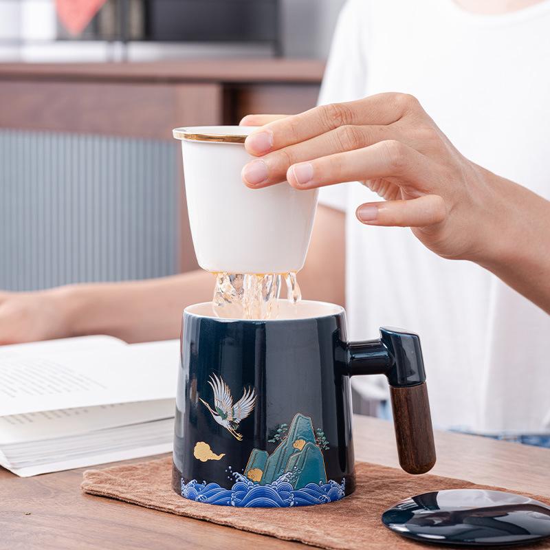 Ceramic tea cup with lid tea separation cup filter water cup creative wooden handle cup office cup gift cup Guochao