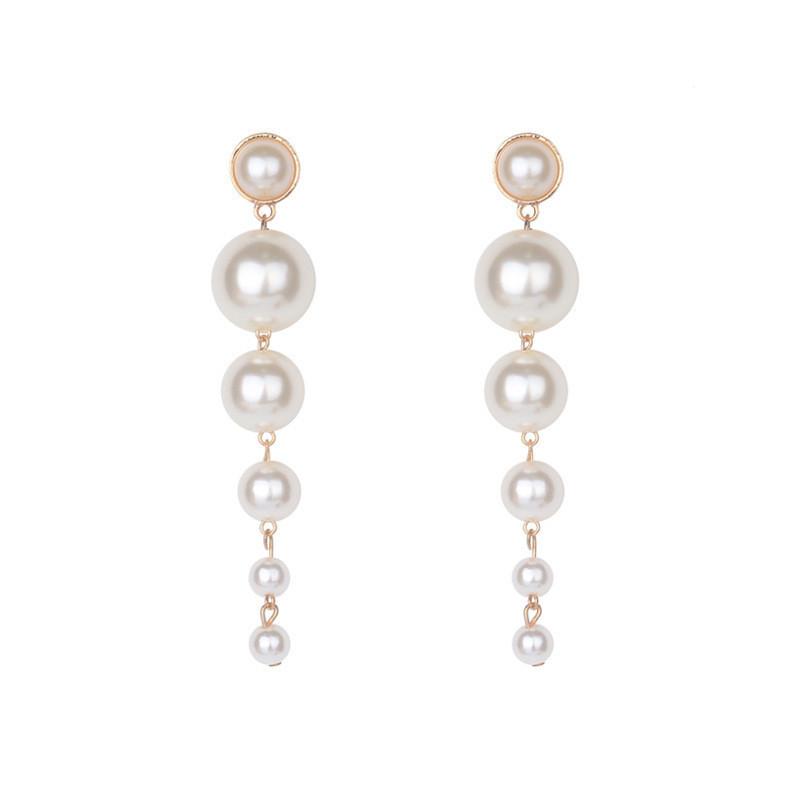 

Long Pearl Elegant Earrings With Gradient Design Chic And Stylish Accessories