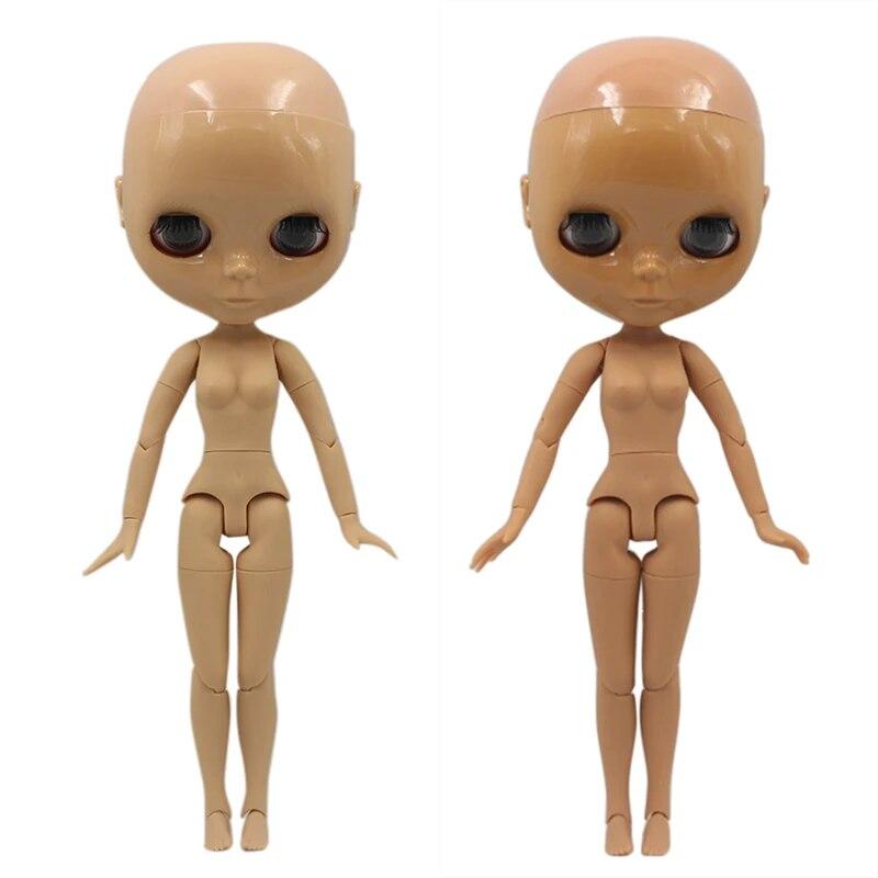 DBS Blyth Doll Bald Head Doll Big Breast Joint Body, the Scalp Is Loose, the Scalp Is Not Assembled