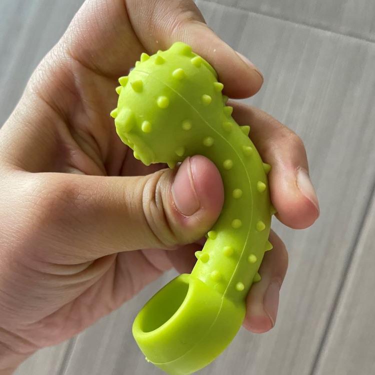 Popular Rubber Chewing Stick for Dogs - Teeth Cleaning & Grinding Toy