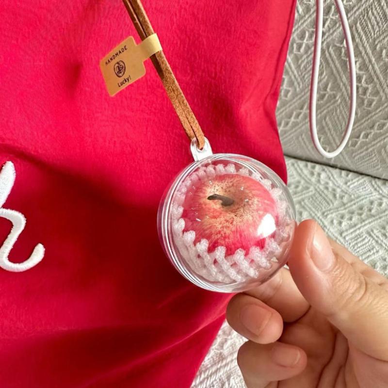 Creative Realistic Keychain 3D Fruit Key Holder Backpack Car Keyrings Fruit Rearview Mirror Pendant Decoration Gifts