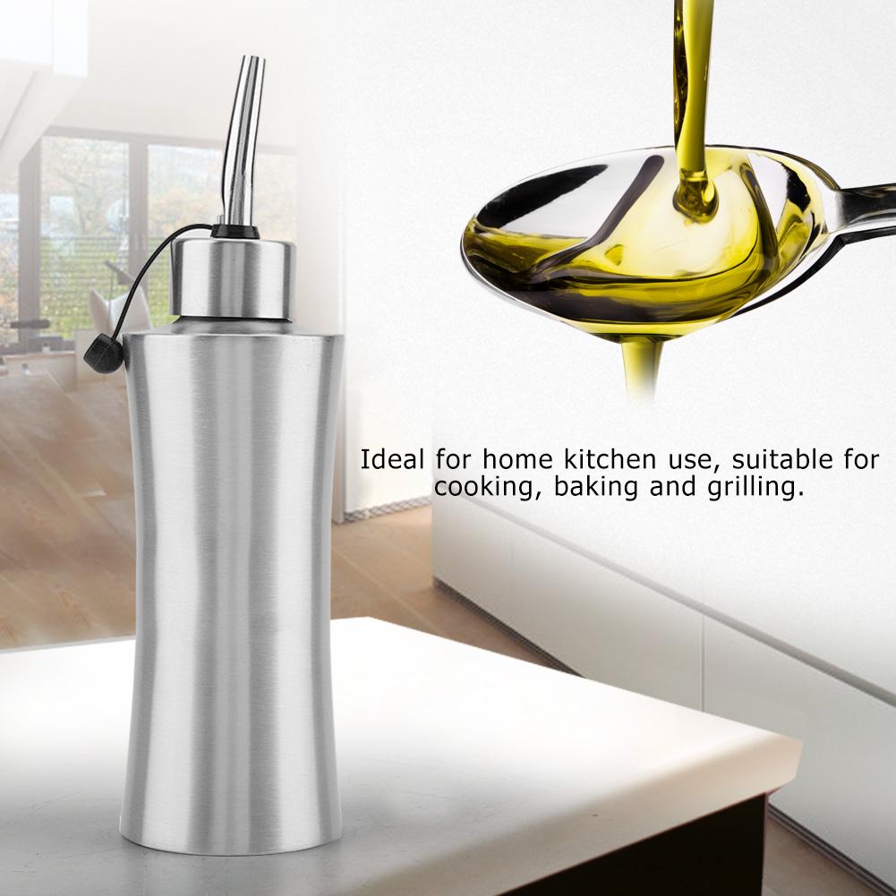 250ml Stainless Steel Oil Bottle Leak Proof Sauce Vinegar Bottles Kitchen Dispenser(A)