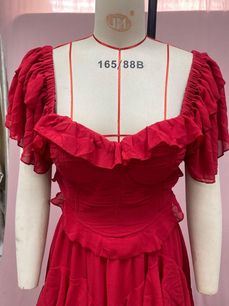 Vestido de Fiesta Europeo y Americano de Encaje con Espalda Descubierta y Volantes 2025