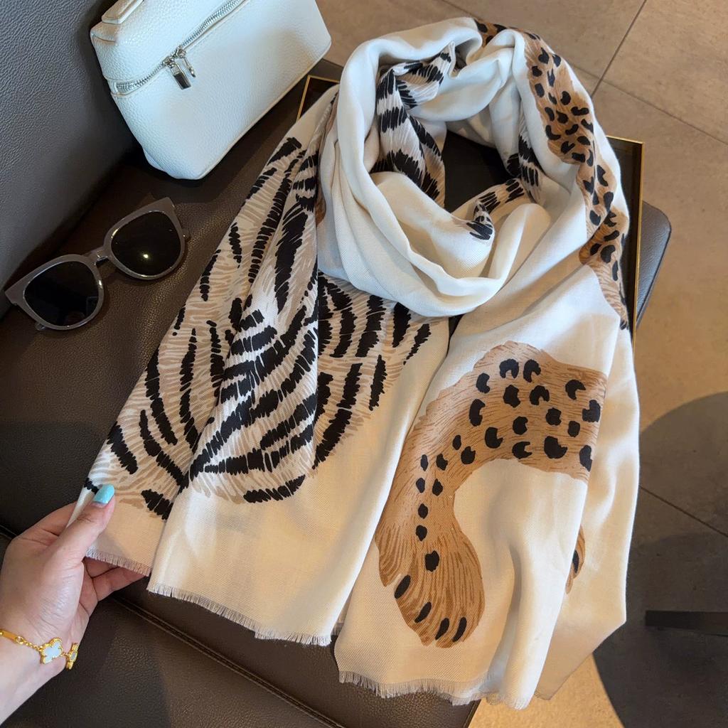 Scarf Leopard Print Lightweight Linen Blend Shawl 90cm x 180cm